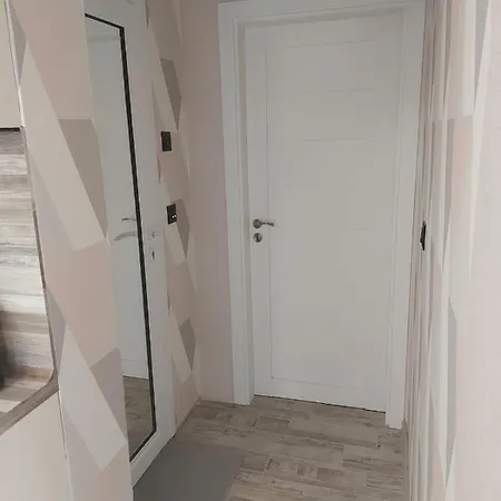 Apartment божур *