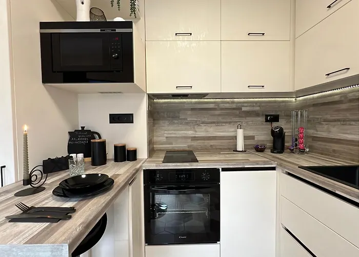 божур Apartment *